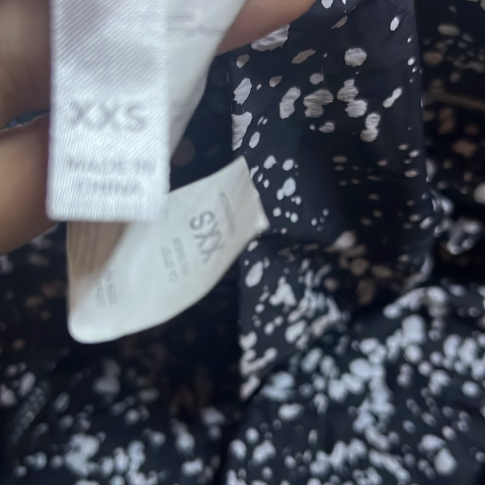 Fabletics Lightweight Jacket - Picture 10 of 12